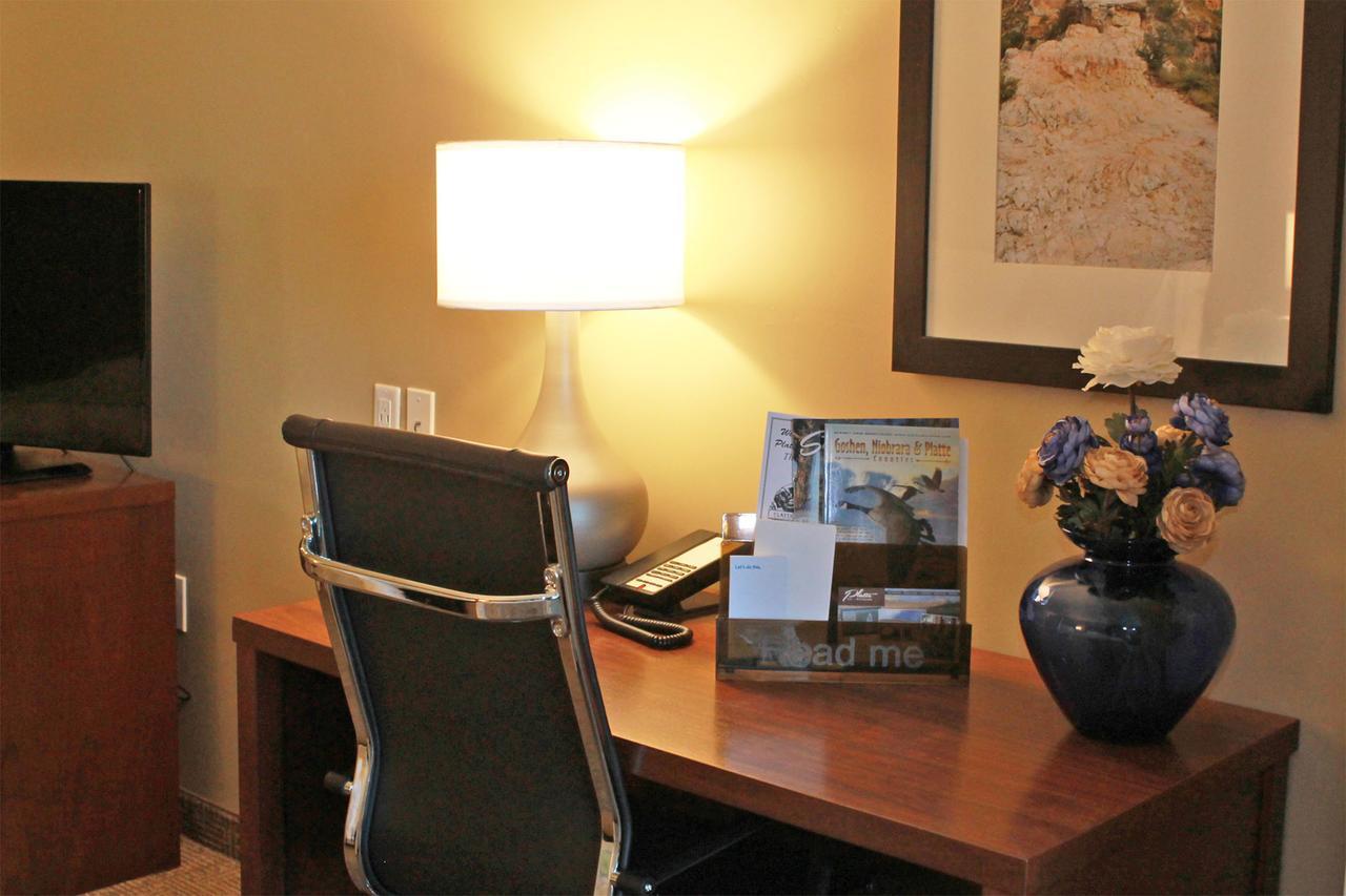 Wheatland Heartland Inn And Suites מראה חיצוני תמונה