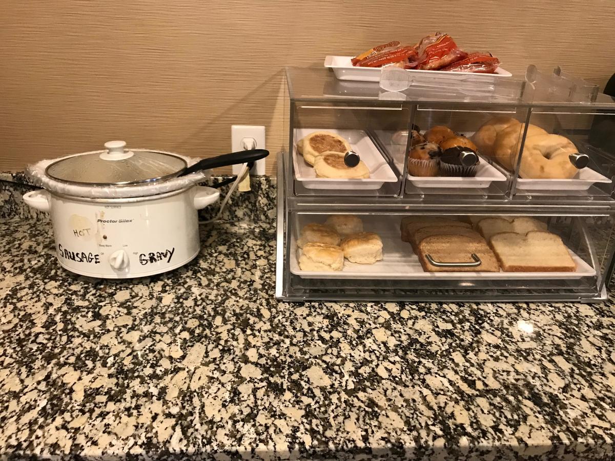 Wheatland Heartland Inn And Suites מראה חיצוני תמונה